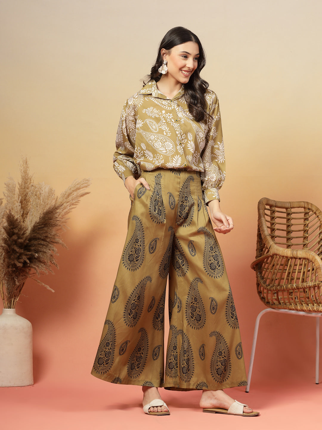 Women's Green Paisley Print Rayon Co-Ord Set (CSGREENSIRONA) | DesiQlo