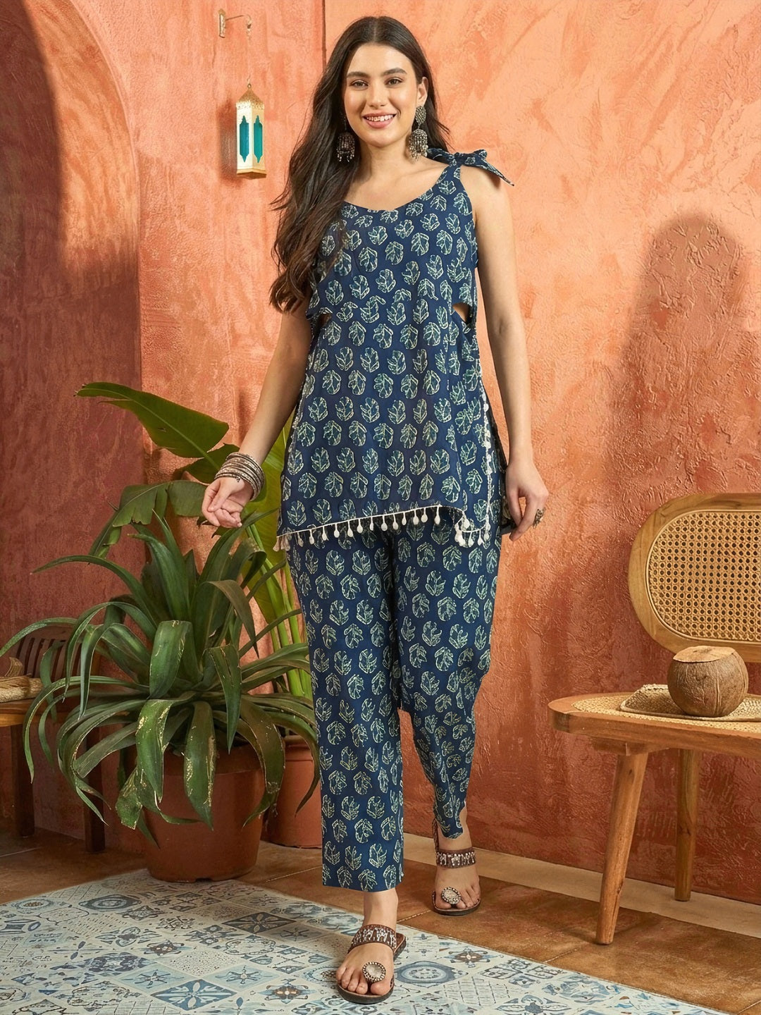 Women's Indigo Floral Printed Cotton Co-Ord Set (CSINDIGOFOLL) | DesiQ