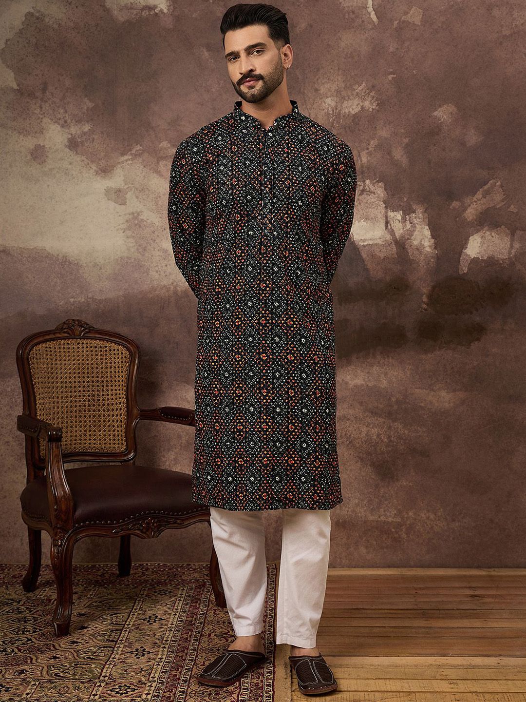 Ethnic Bay Men Black Viscose Rayon Bandhani Embroidered Straight Kurta With Pant Set-MKSET1402