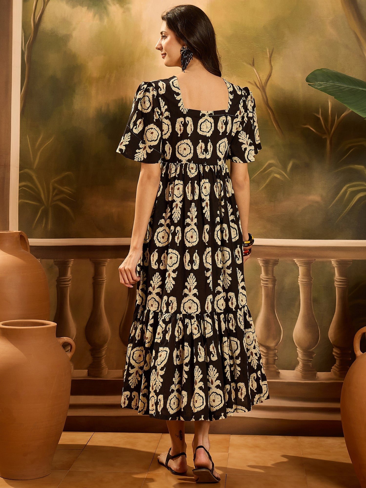 Women's Black Paisley Printed Cotton Tiered Dress (DRSBLACKESTEE) | De