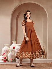 Stylum Women's Brown Solid Rayon Tiered Dress (DRSBROWNERUDE)