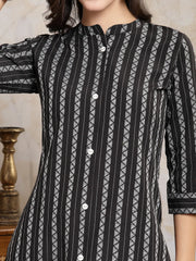 Women's Self Designed Cotton Blend Straight Kurta-FELIS