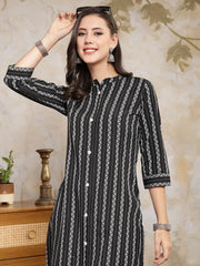 Women's Self Designed Cotton Blend Straight Kurta-FELIS