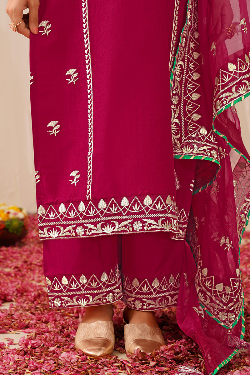 Pink Silk Blend Embroidered Solid Yoke Design Straight Palazzo Suit Se