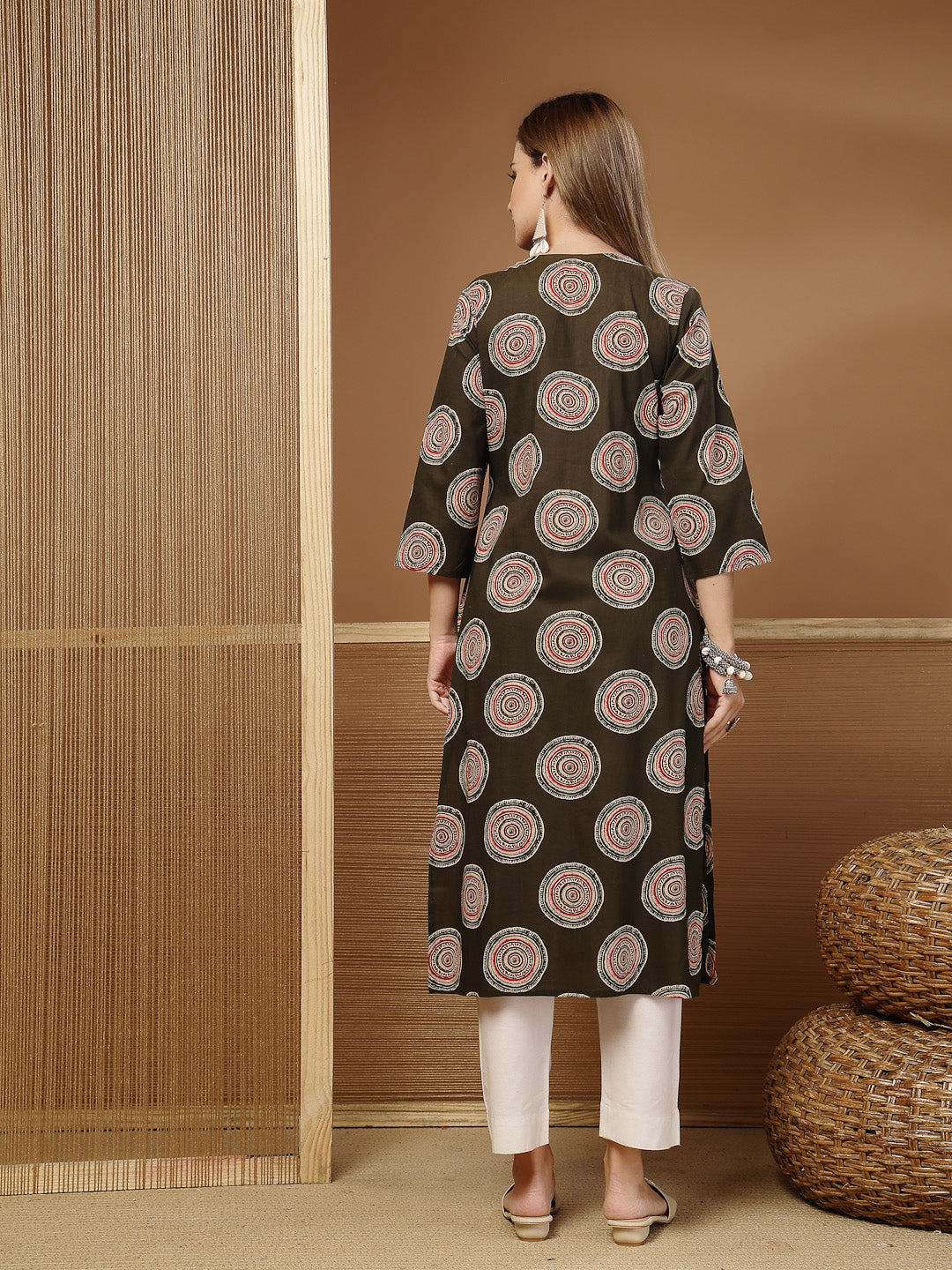 Women's Green Block Printed Cotton Straight Kurta (GREENGILD) | DesiQl
