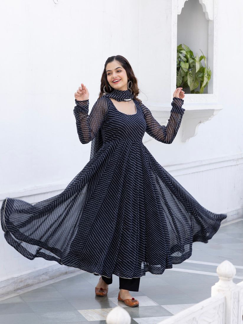 Floral Printed Knee Length Elbow Length Sleeves Round Neck Kurti And Palazzo Set With Net Dupatta