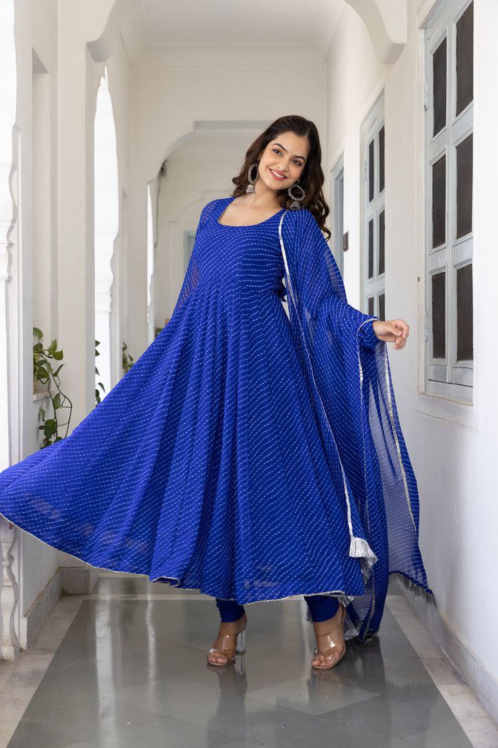 Floral Printed Knee Length Elbow Length Sleeves Round Neck Kurti And Palazzo Set With Net Dupatta