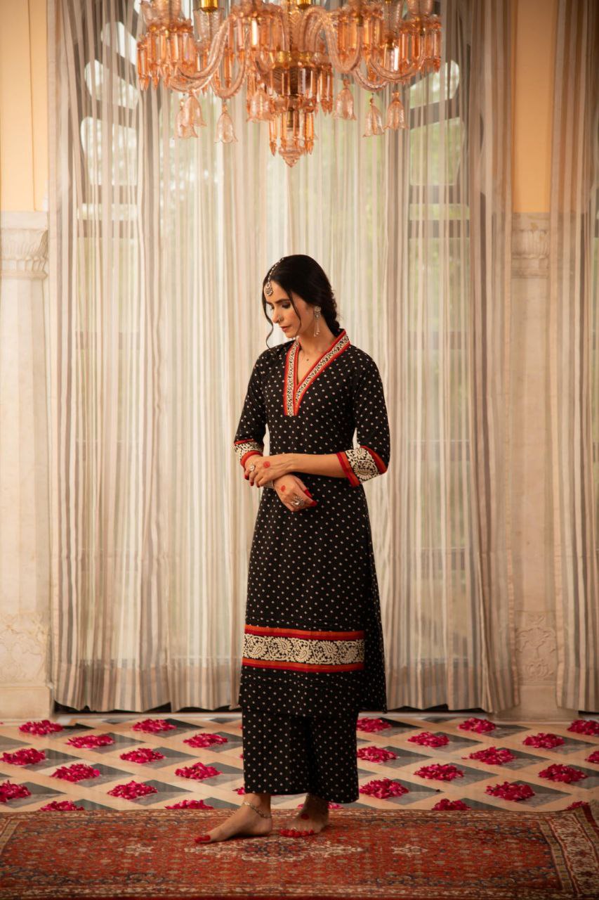 Women's Bandhani Design Printed Calf Length Black Kurti And Palazzo Set