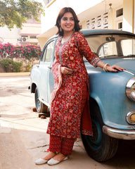 Floral Printed Knee Length V Neck Rayon Kurti And Pant Set With Printed Dupatta-HFXMA-K155-MAROON