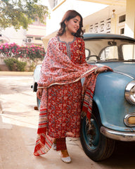 Floral Printed Knee Length V Neck Rayon Kurti And Pant Set With Printed Dupatta-HFXMA-K155-MAROON