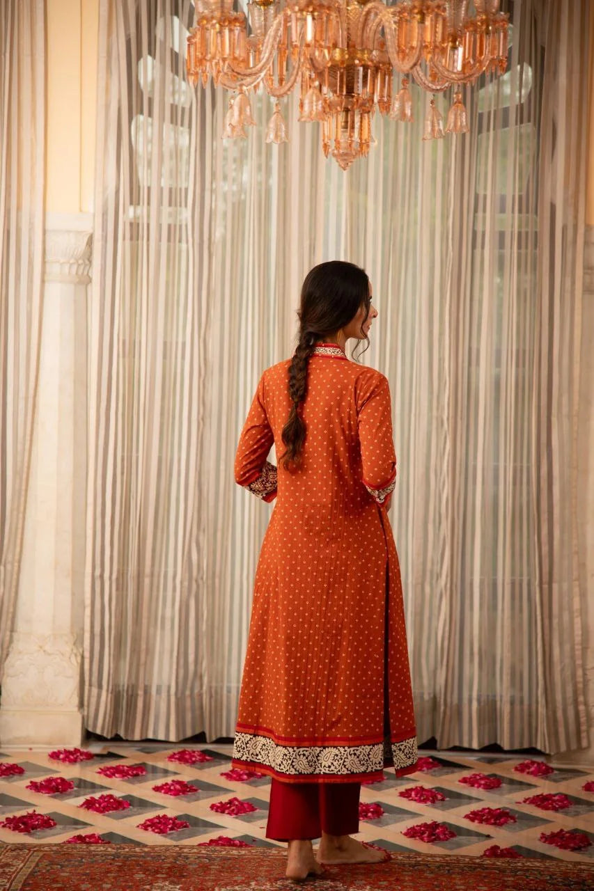 Women's Printed Knee Length V Neck Rayon Kurti And Pant Set