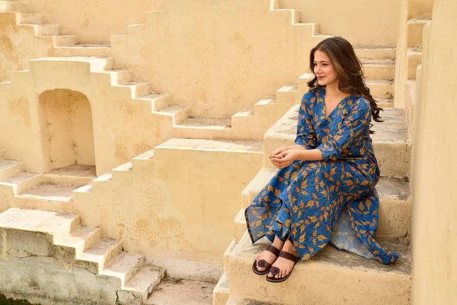 Floral Printed Knee Lengthn v Neck Rayon Co-ords Set (K257)