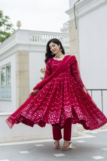Women's Red Faux Georgette Embroidery Anarkali Kurta Pant With Dupatta