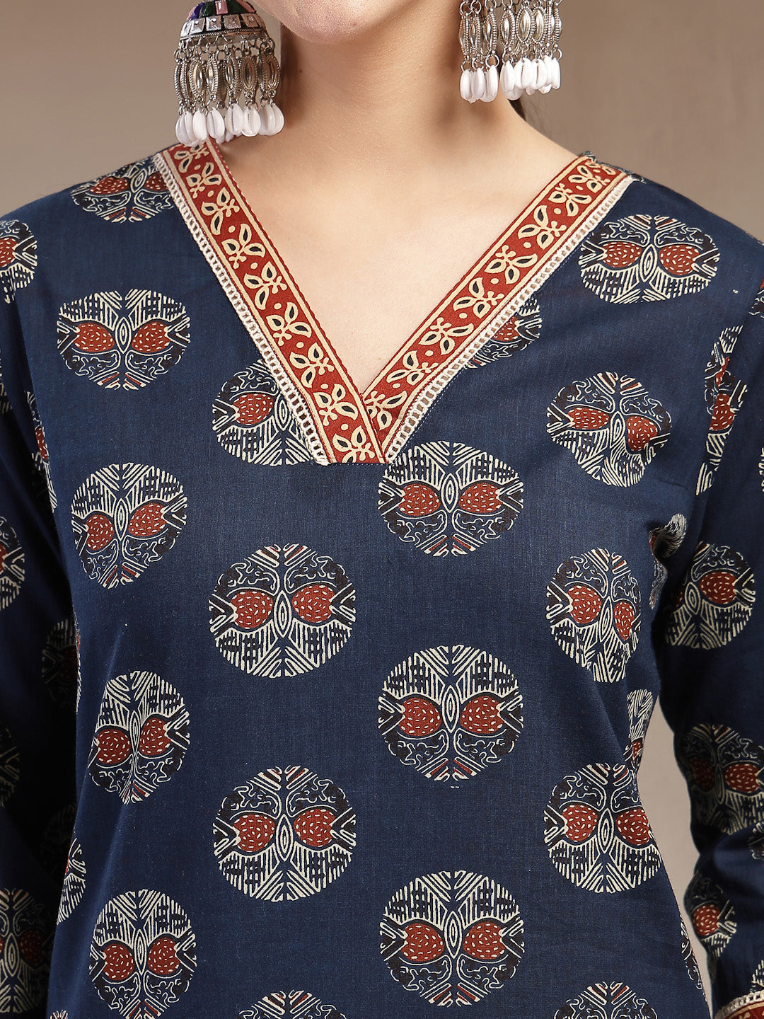 Stylum Women's Indigo Block Printed Cotton Straight Kurta (INDIGODONUT)