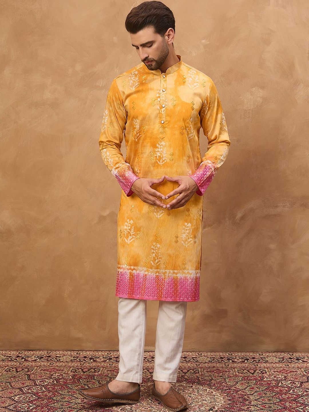 Ethnic Bay Men Yellow Silk Blend Batik Embroidered Straight Kurta With Pant Set-MKSET1513