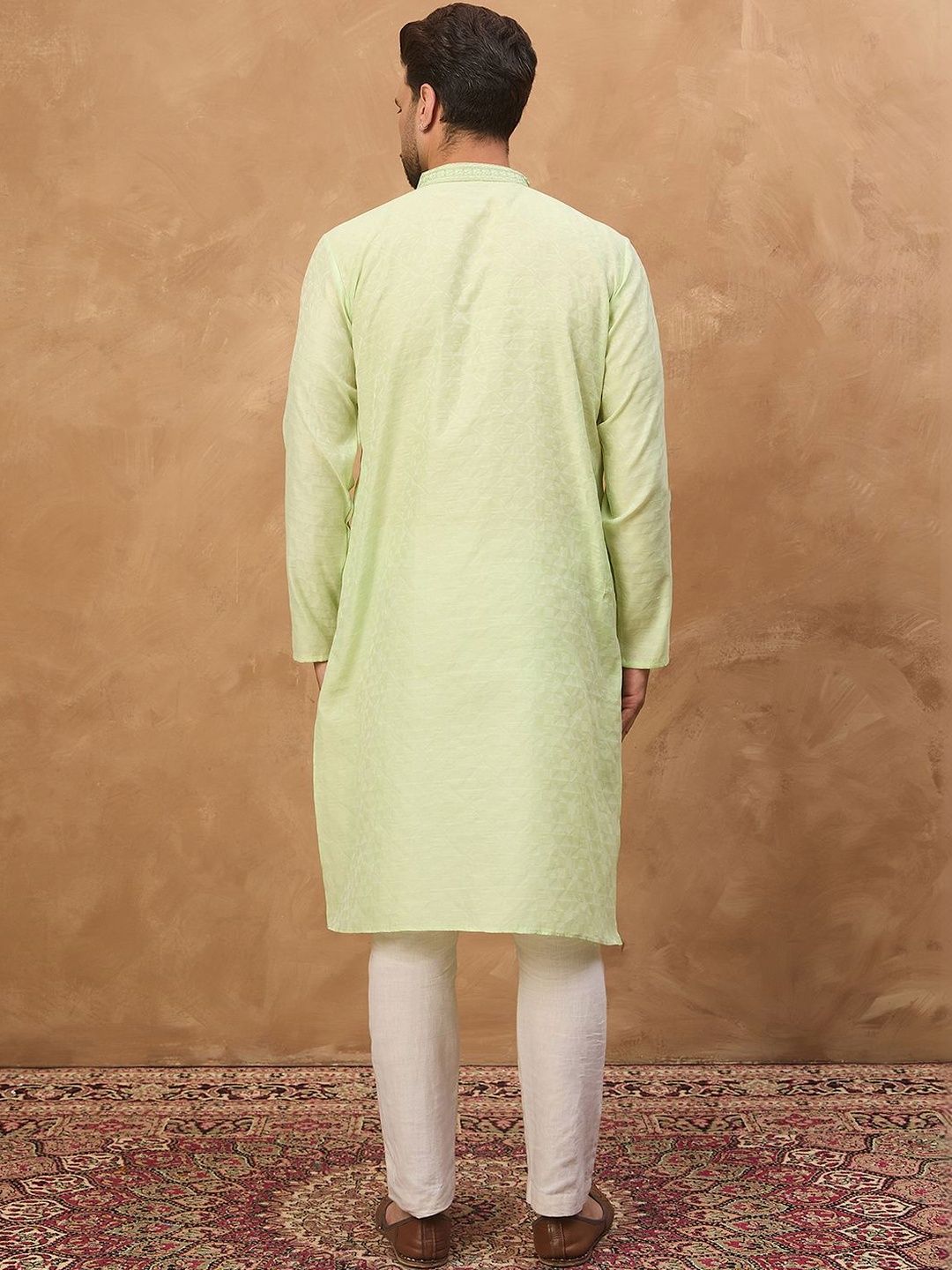 Ethnic Bay Men Green Silk Blend Solid Embroidered Straight Kurta With Pant Set-MKSET1451