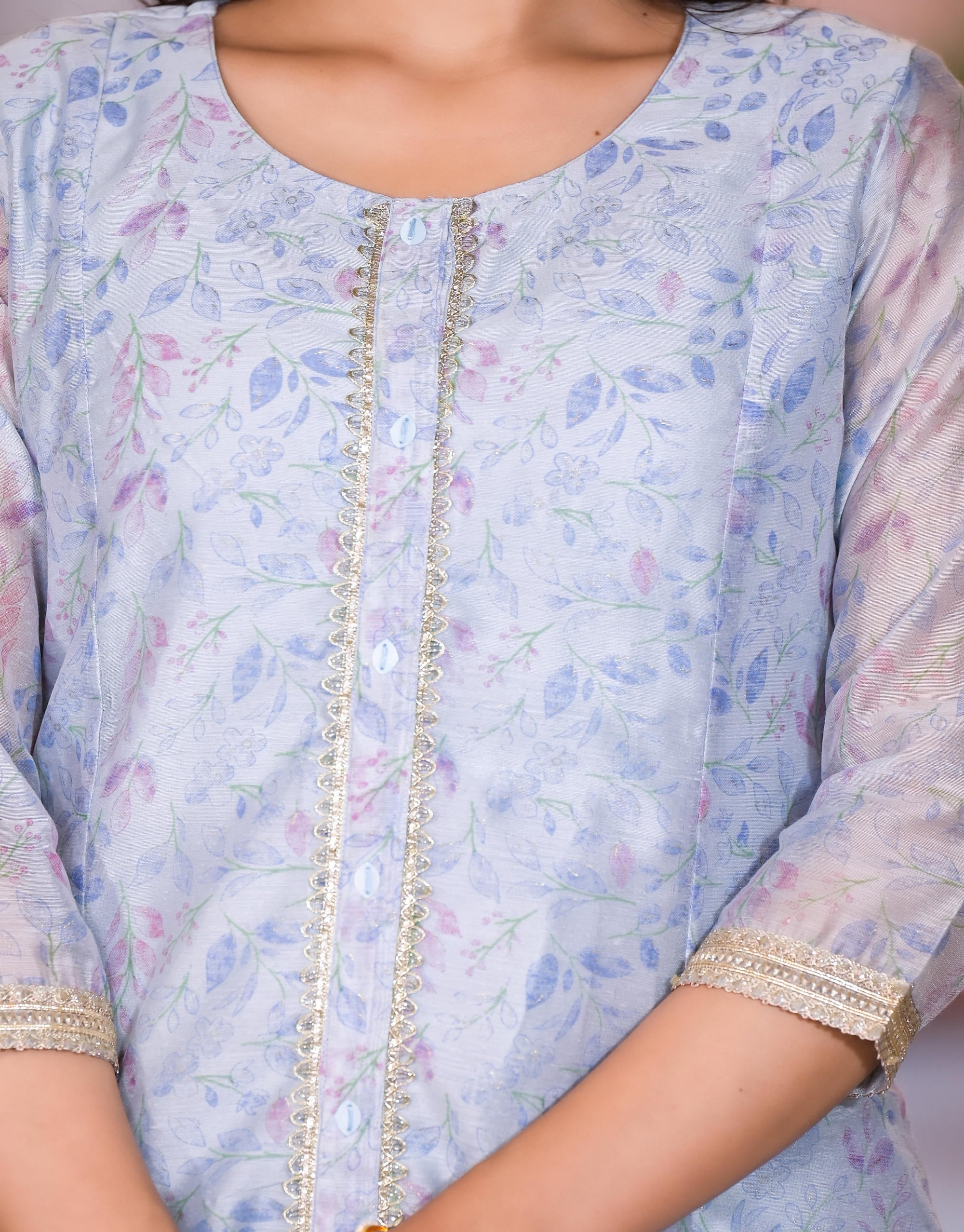 Grey Floral Printed Chanderi Kurta Set With Lace & Buttons | DesiQlo