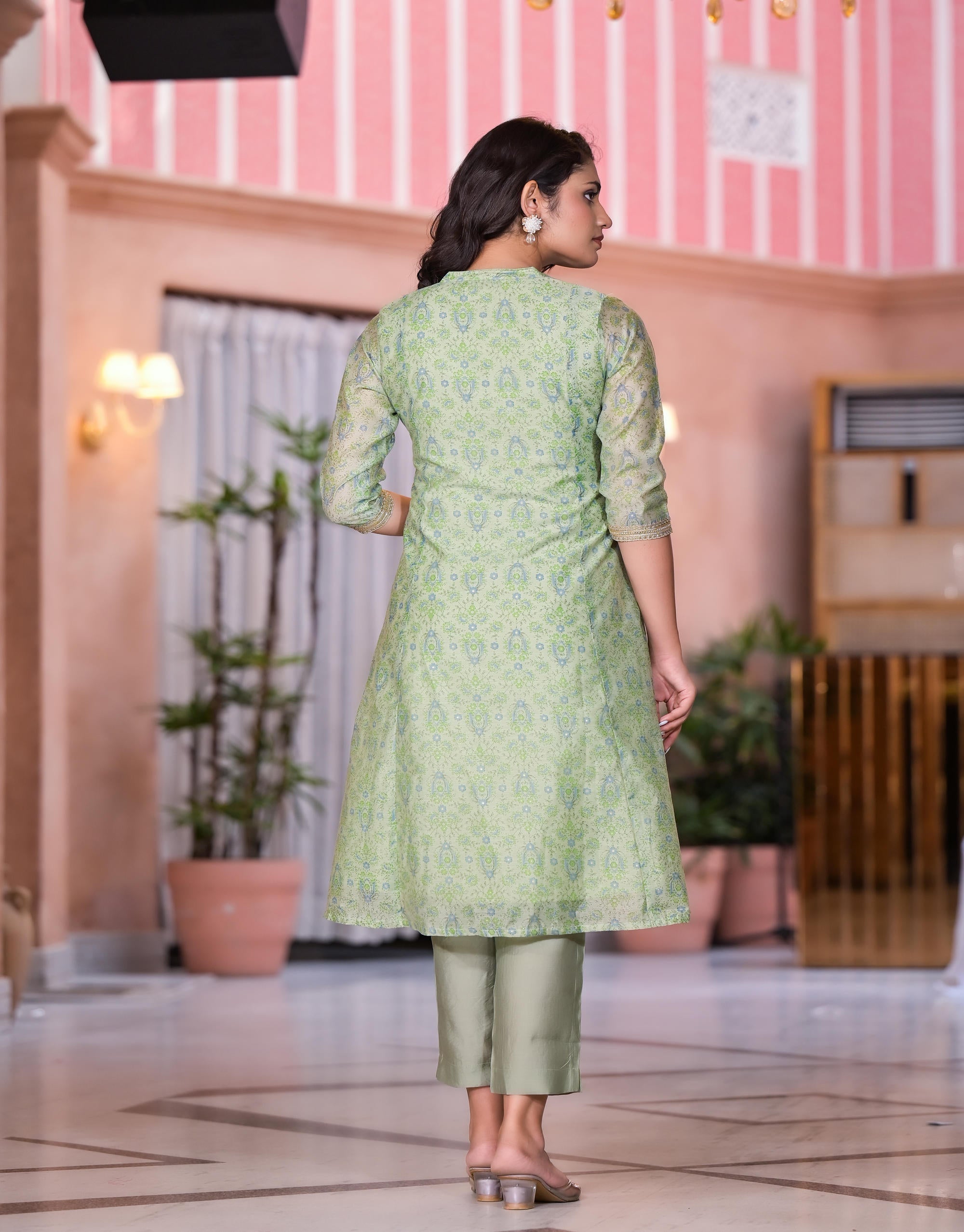 Green Floral Printed Chanderi Kurta Set With Buttons & Sequins | DesiQ