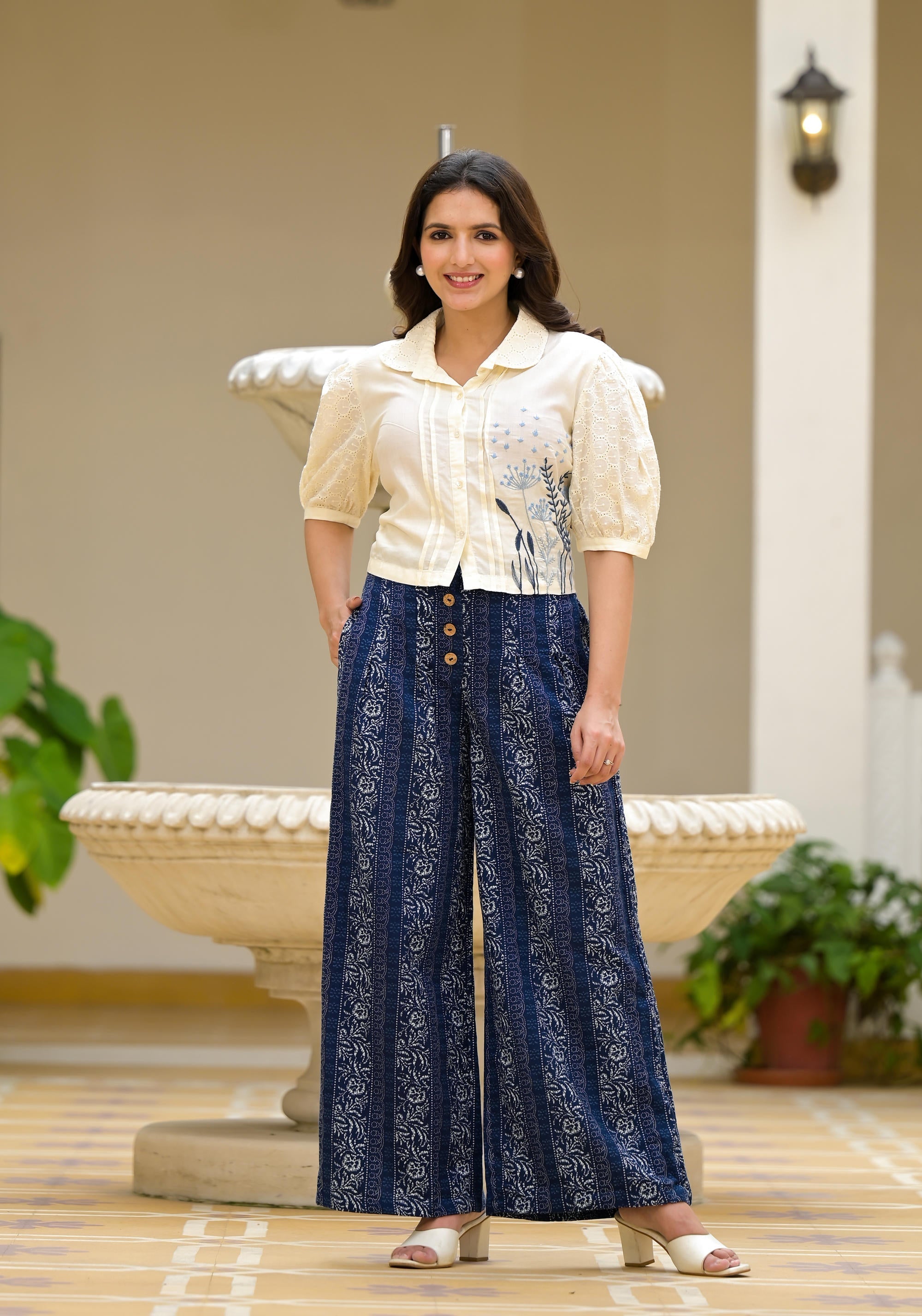 Blue and White Floral Printed Rayon Clothing Set With Thread Embroider