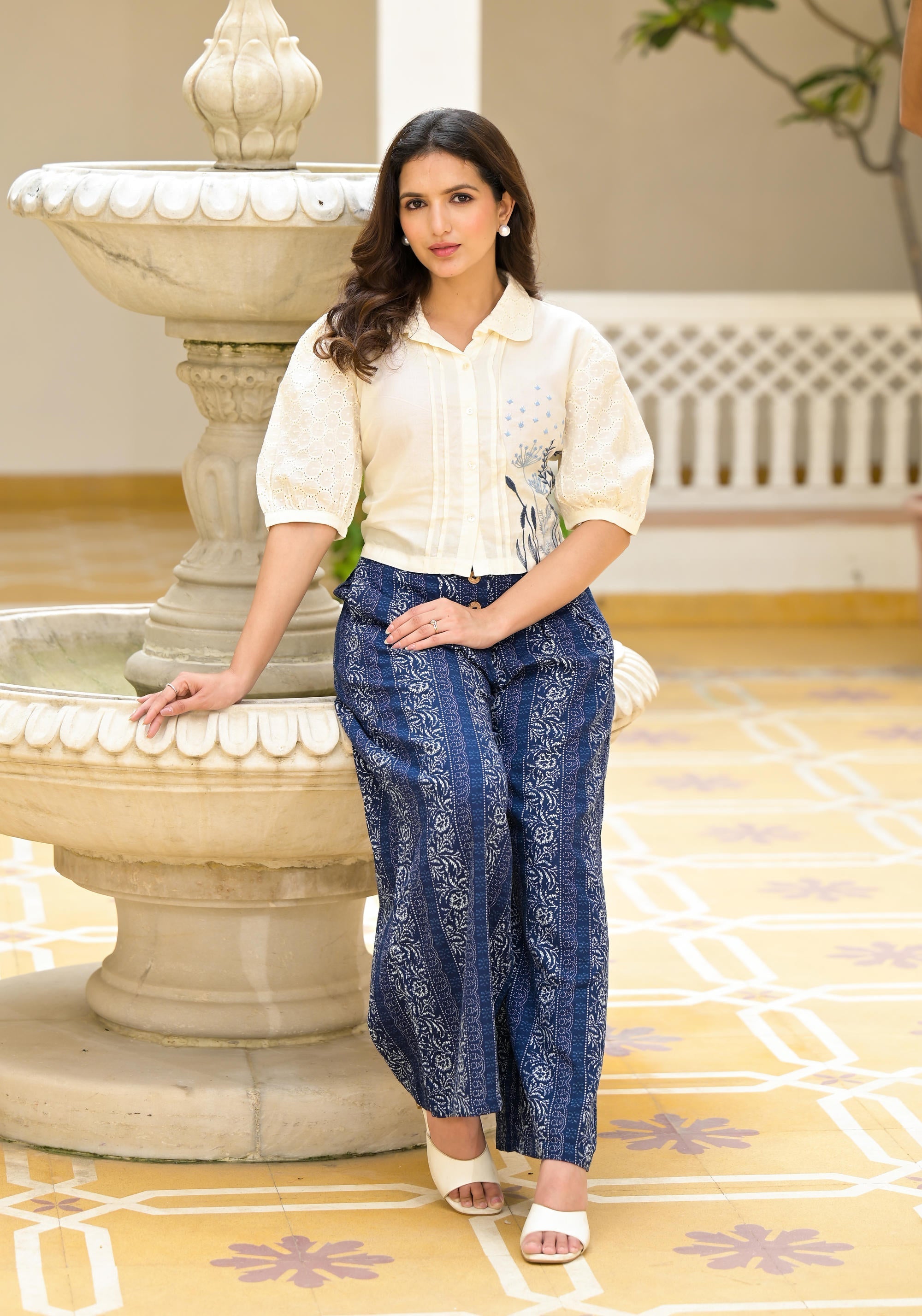 Blue and White Floral Printed Rayon Clothing Set With Thread Embroider