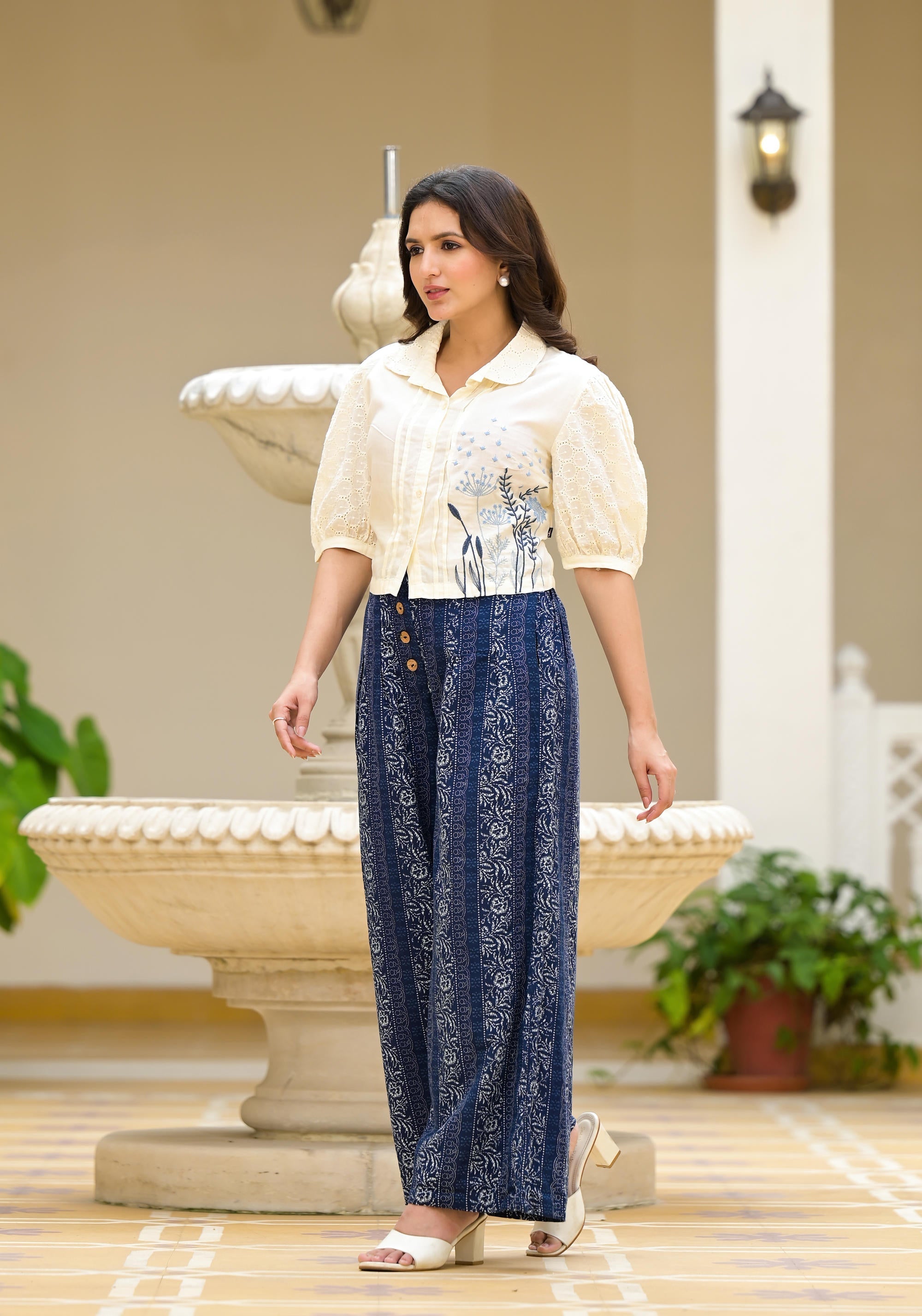 Blue and White Floral Printed Rayon Clothing Set With Thread Embroider