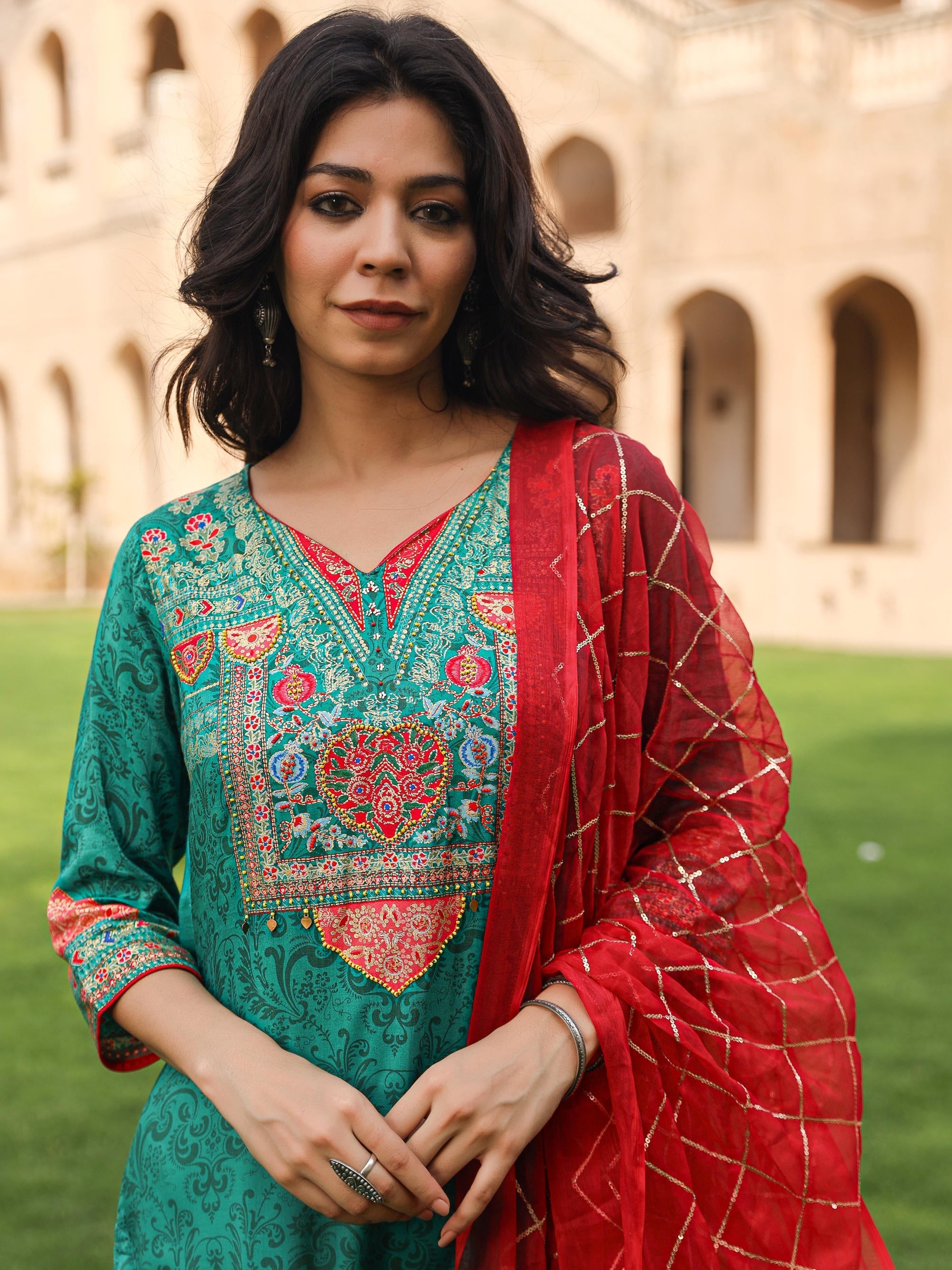 Green Ethnic Motif Printed Viscose Kurta Pant And Dupatta Set With Bea