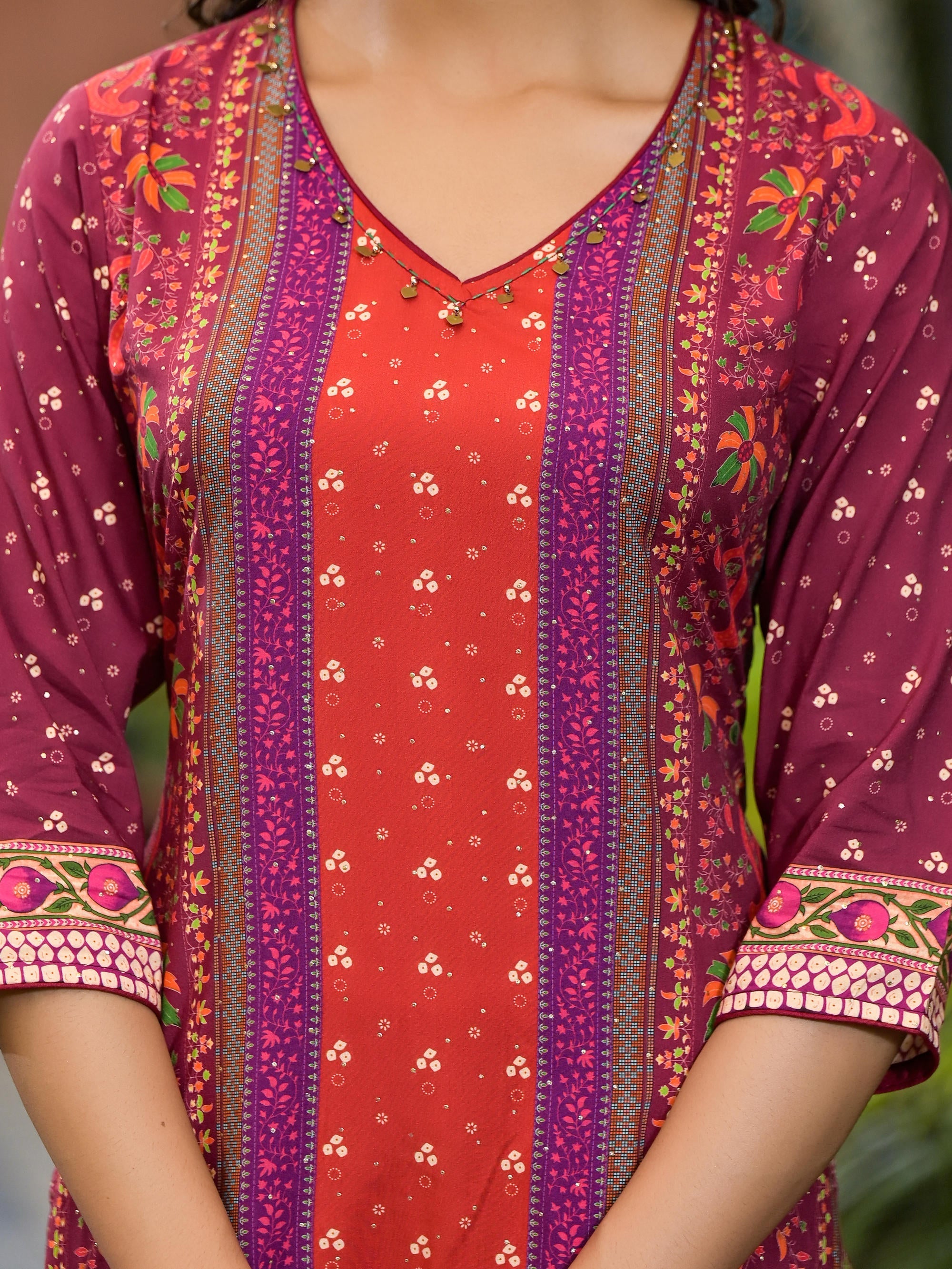 Plum Ethnic Motif Printed Liva Rayon Kurta Set With Coins | DesiQlo