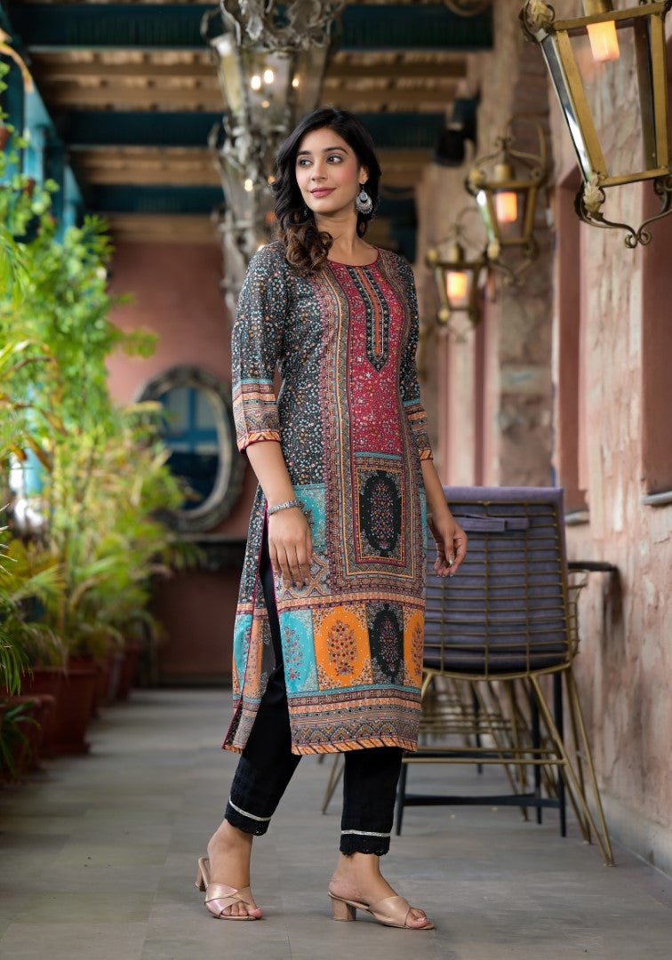  Multi-Panel Ethnic Printed Straight Kurta