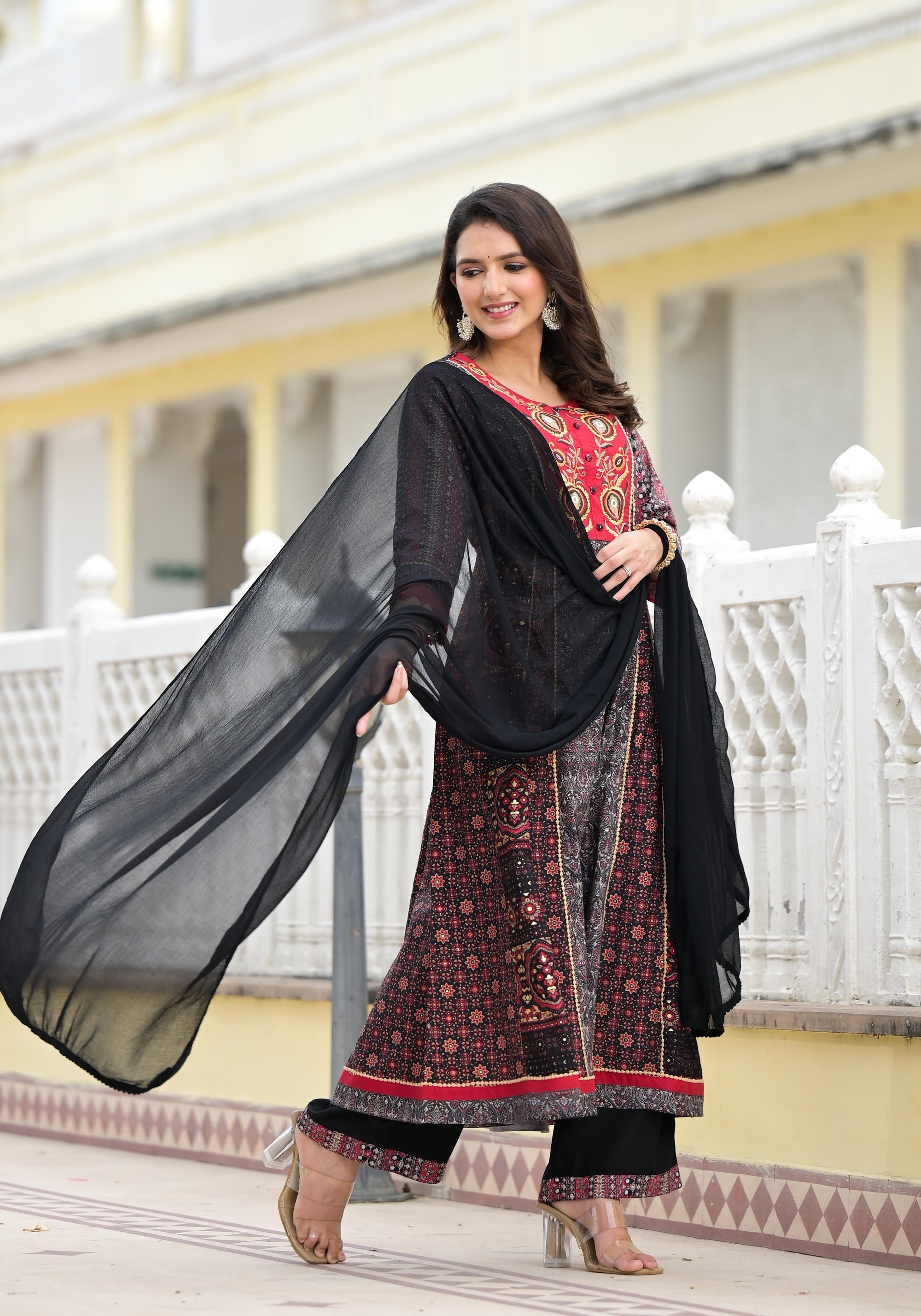 Black Ethnic Motif Printed Muslin Kurta Pant With Dupatta Set With Thr