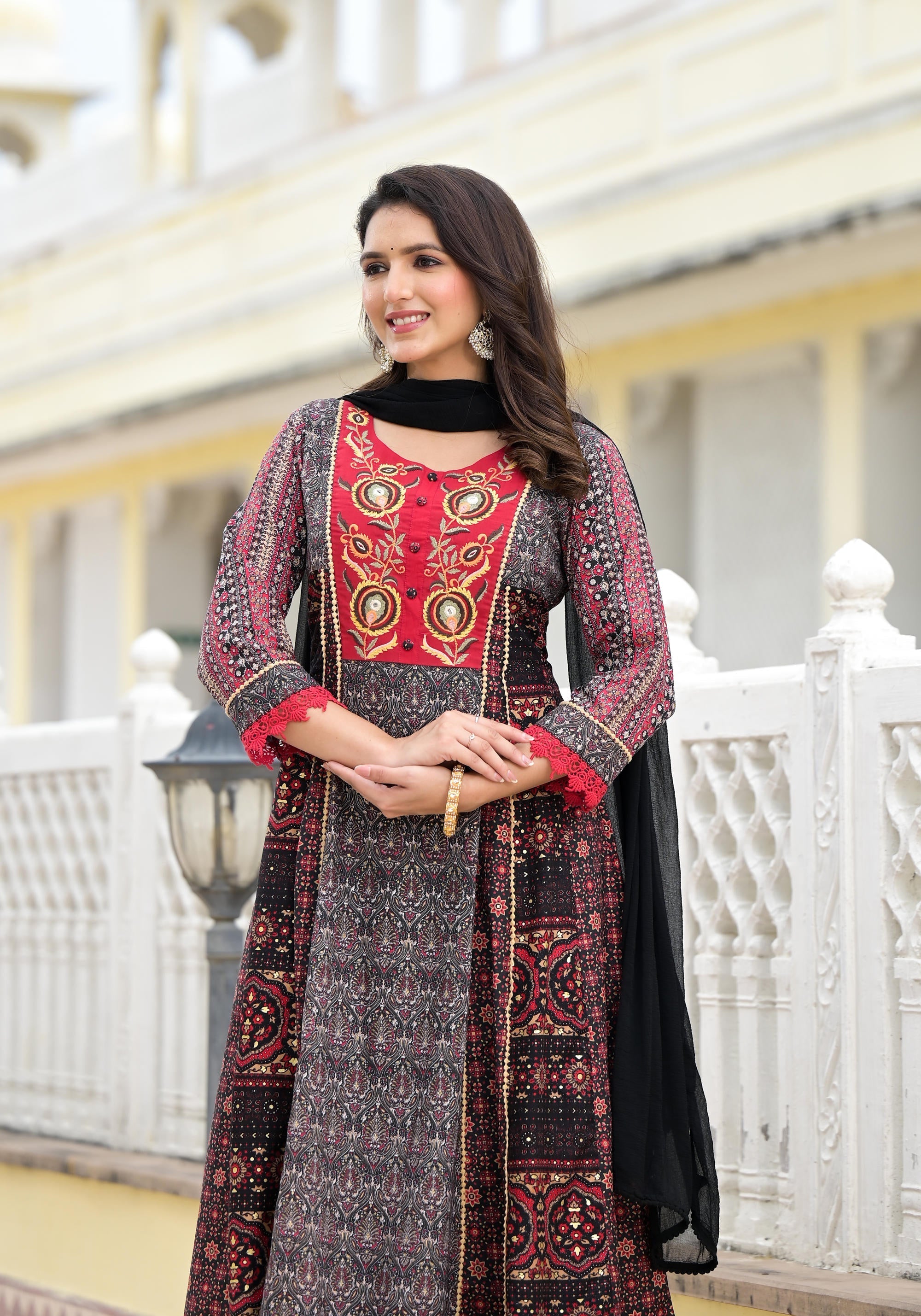 Black Ethnic Motif Printed Muslin Kurta Pant With Dupatta Set With Thr