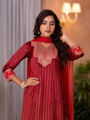 Red Geometric Printed Satin Asymmetrical Kurta Pant And Dupatta Set With Zari & Mirror Work-J4725RED