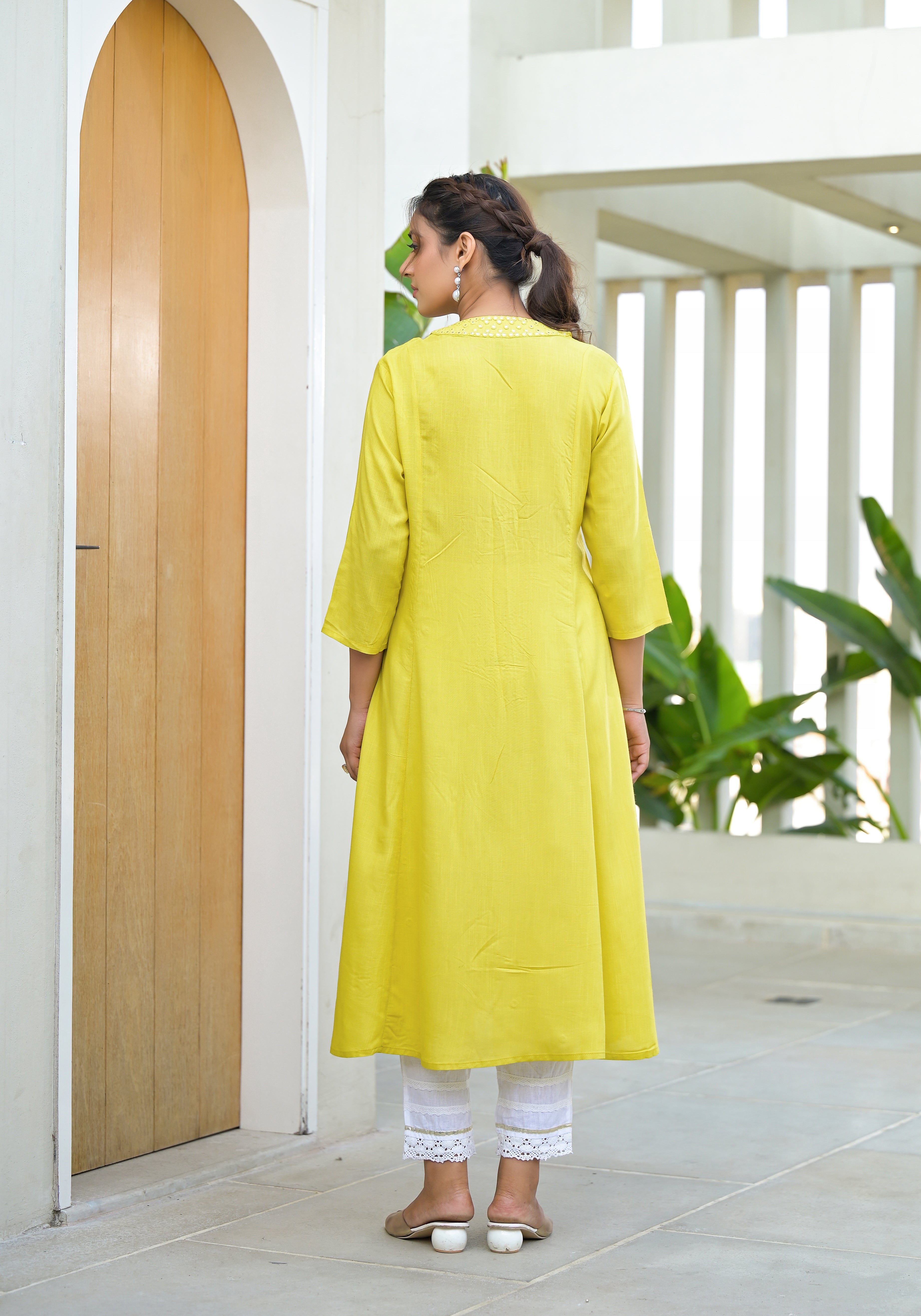 Yellow Solid Liva Rayon Kurta With Mirror Work | DesiQlo