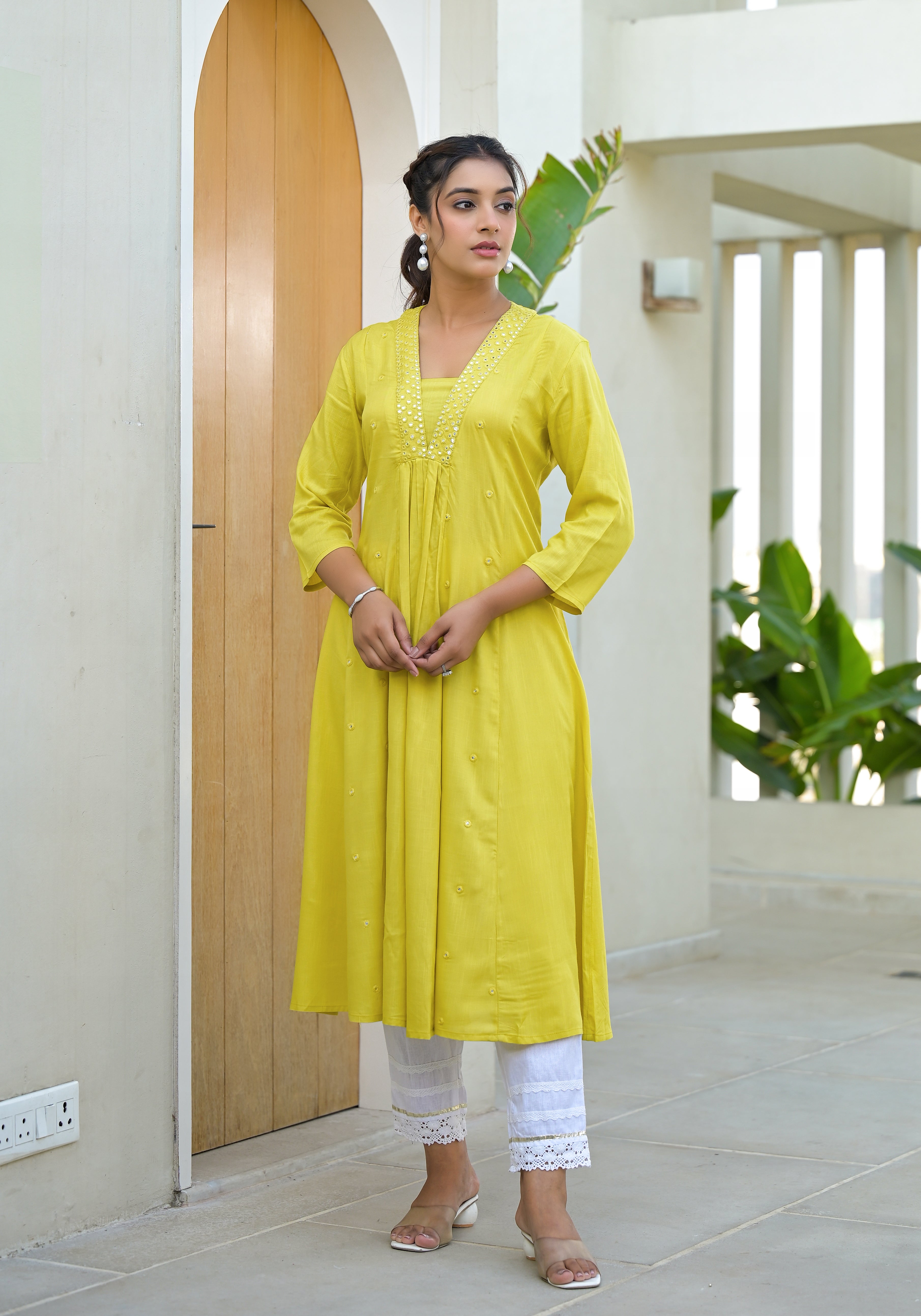 Yellow Solid Liva Rayon Kurta With Mirror Work | DesiQlo
