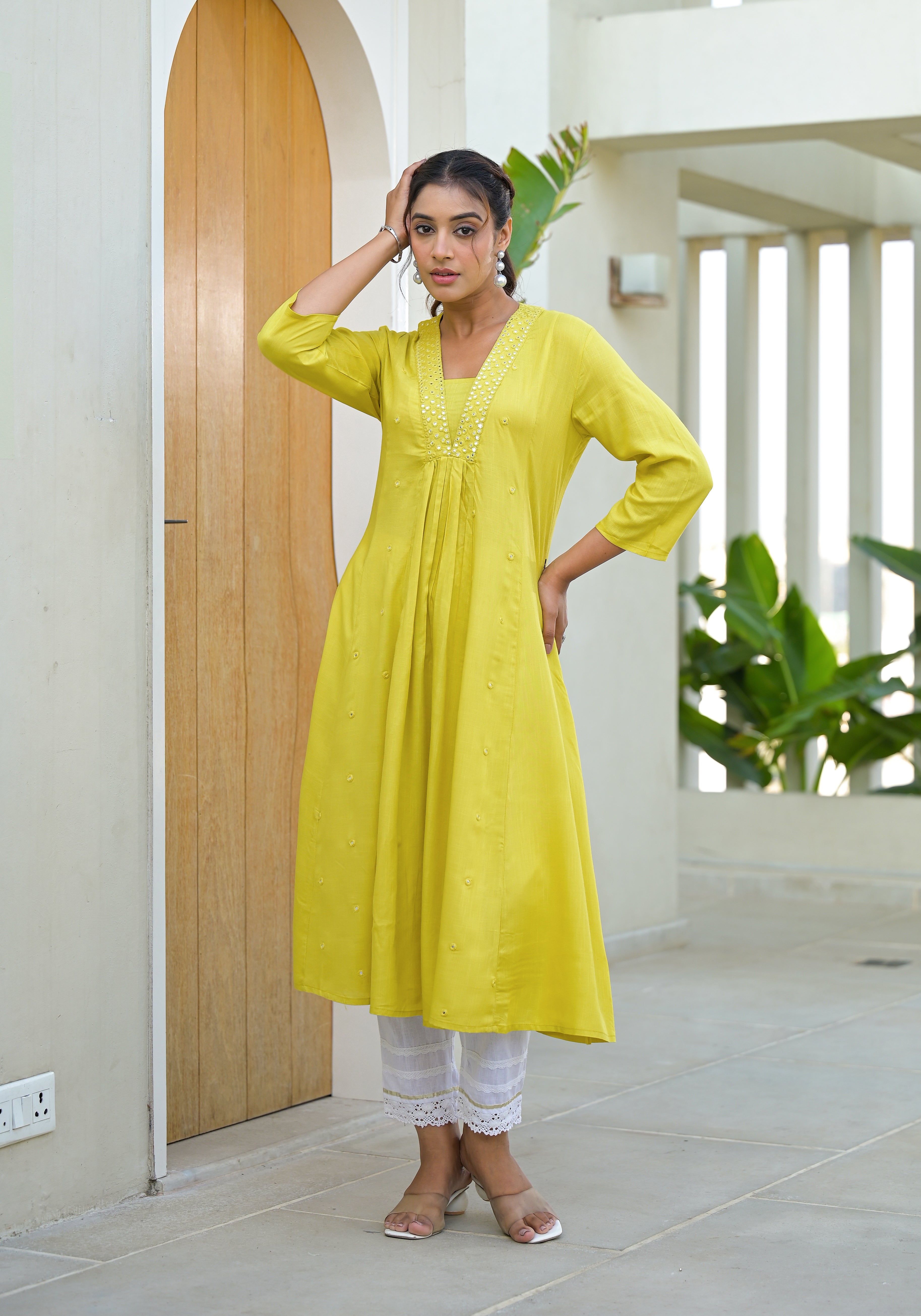 Yellow Solid Liva Rayon Kurta With Mirror Work | DesiQlo