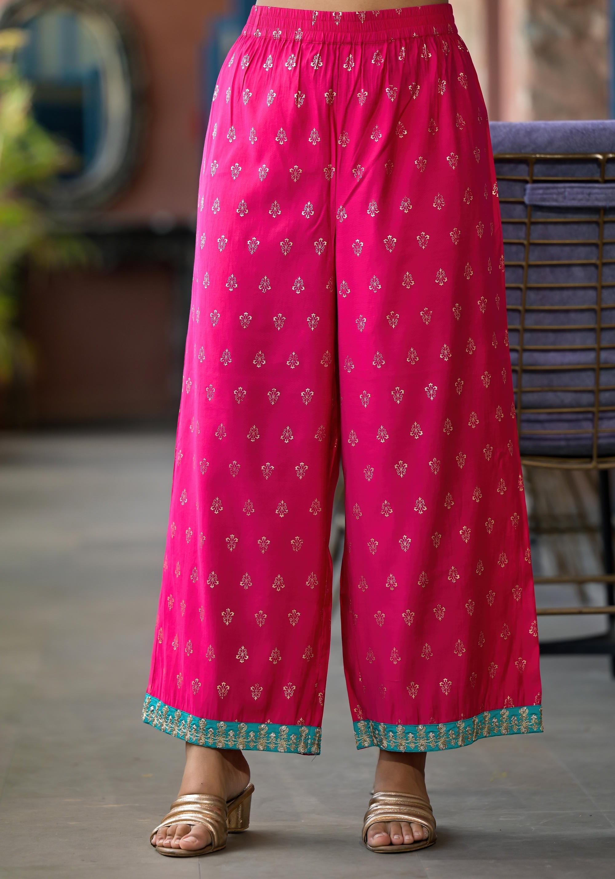Fuchsia Ethnic Motif Printed Georgette Shrug Inner & Pant Set With Seq
