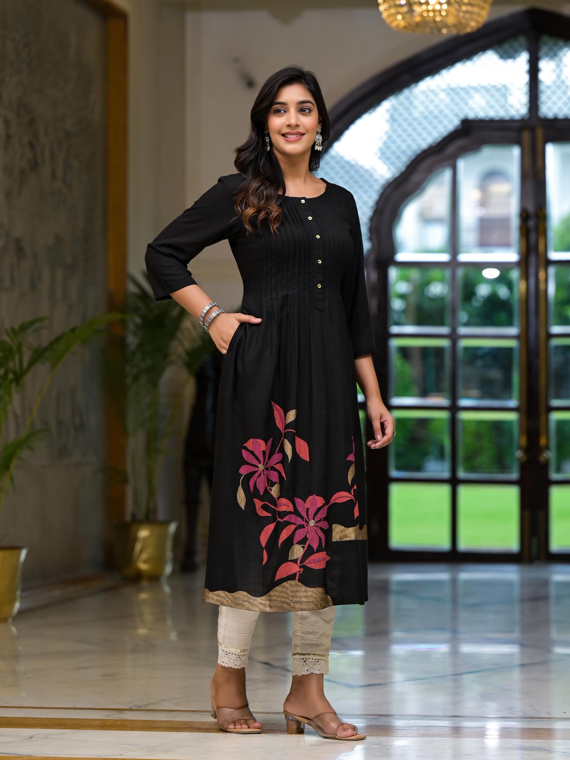Black Floral Printed Rayon Kurta With Button Closure | DesiQlo
