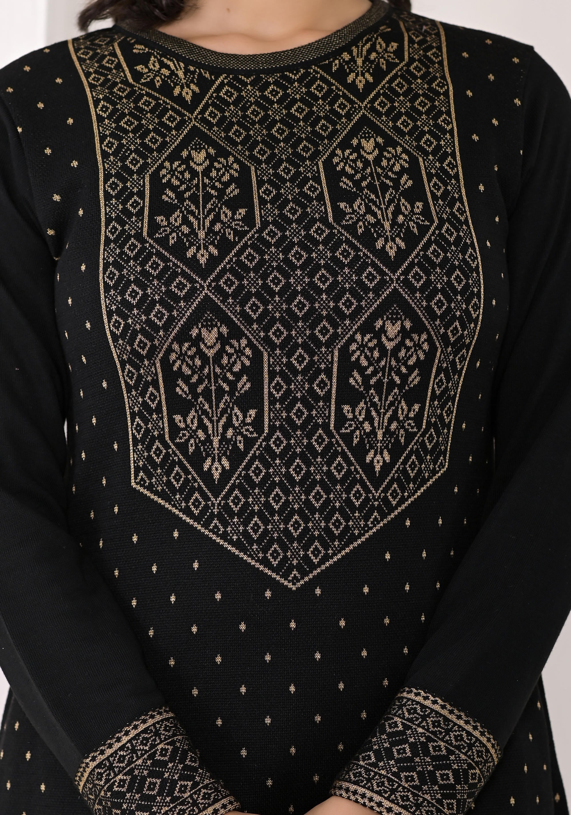 Black Ethnic Motif Printed Cotton Winter Wear Kurta | DesiQlo