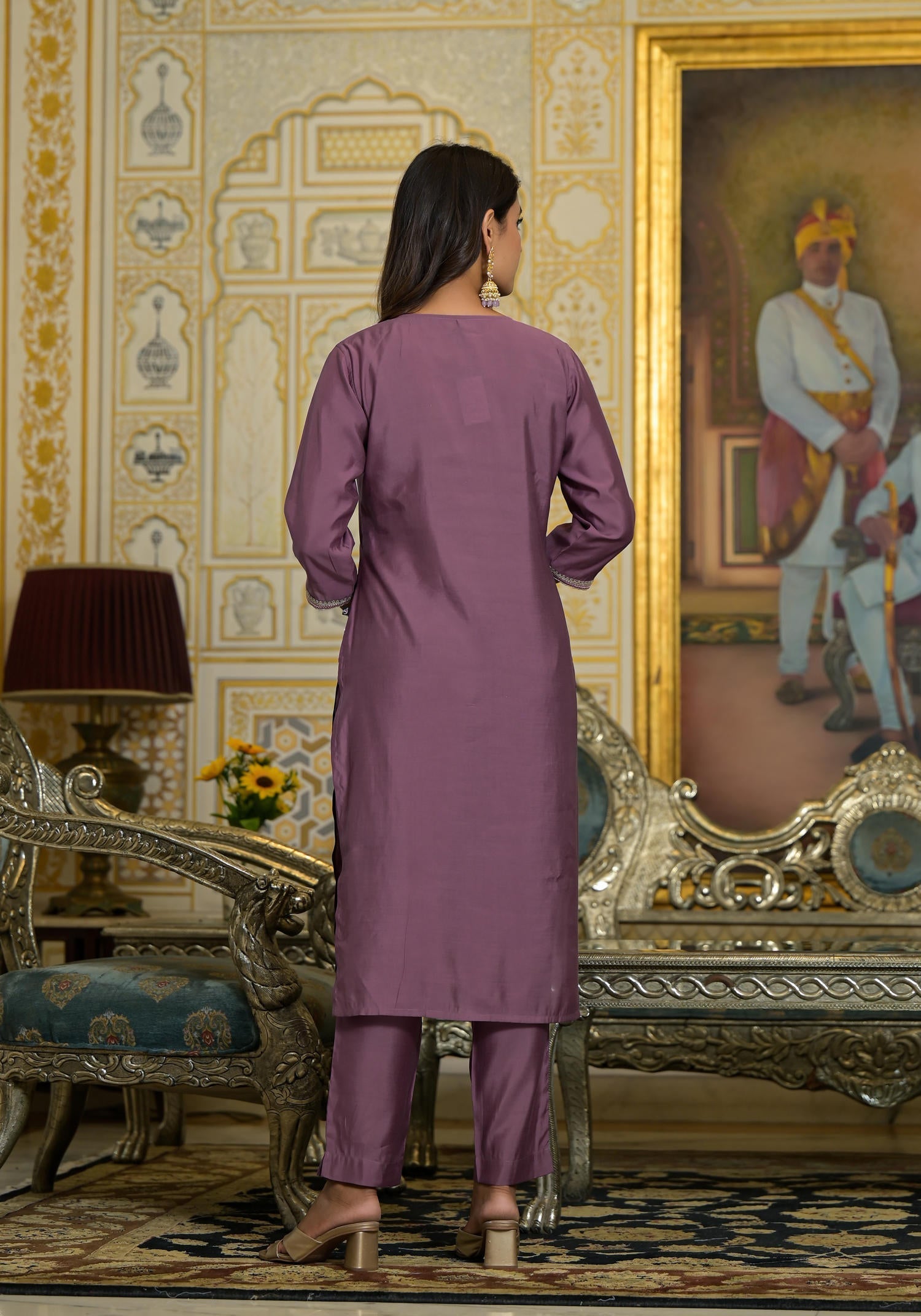 Onion Pink Zari Embroidered Viscose Kurta Pant And Dupatta Set With Se