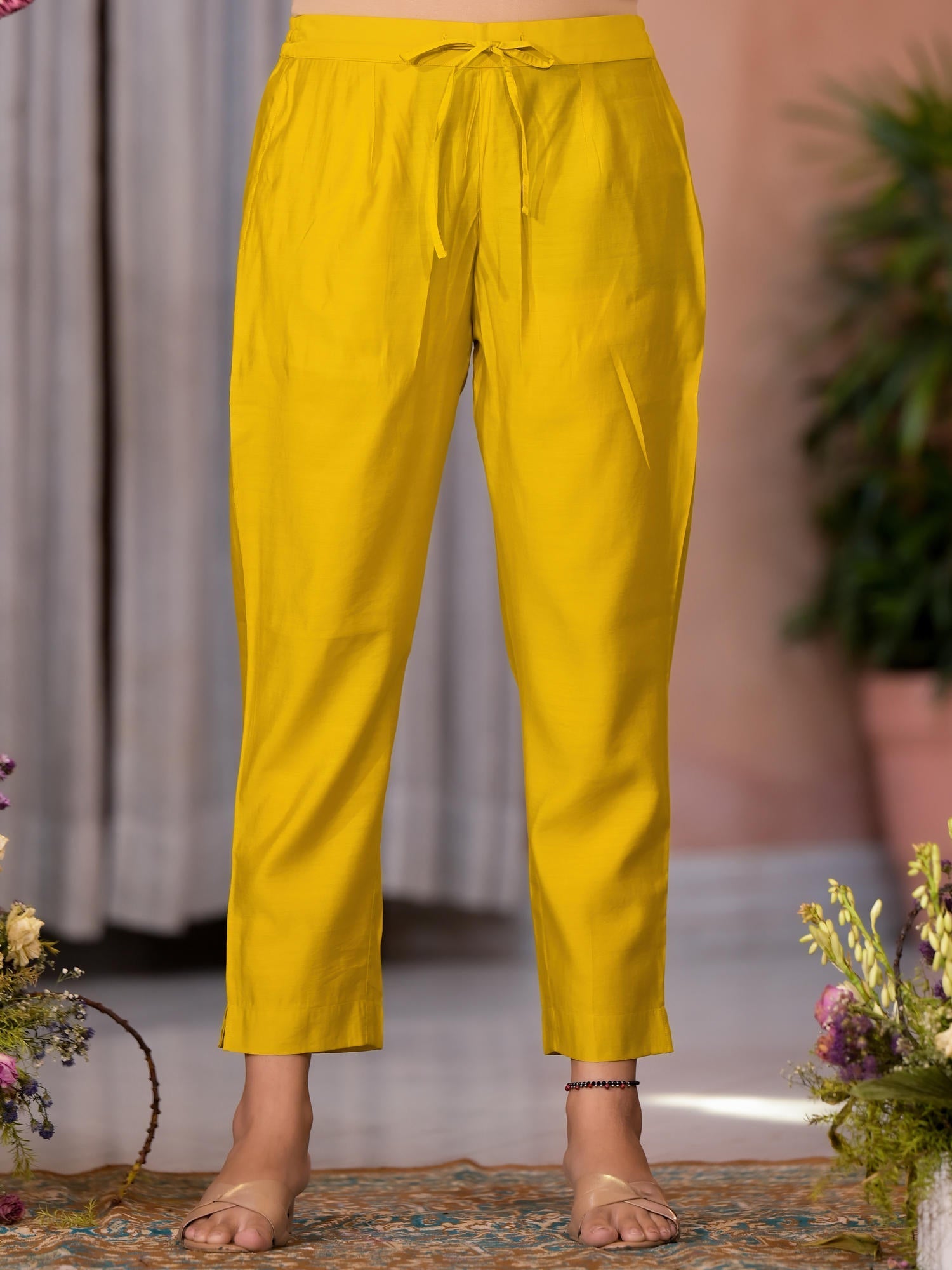 Yellow Thread Embroidered Viscose Kurta Pant And Dupatta Set With Zari