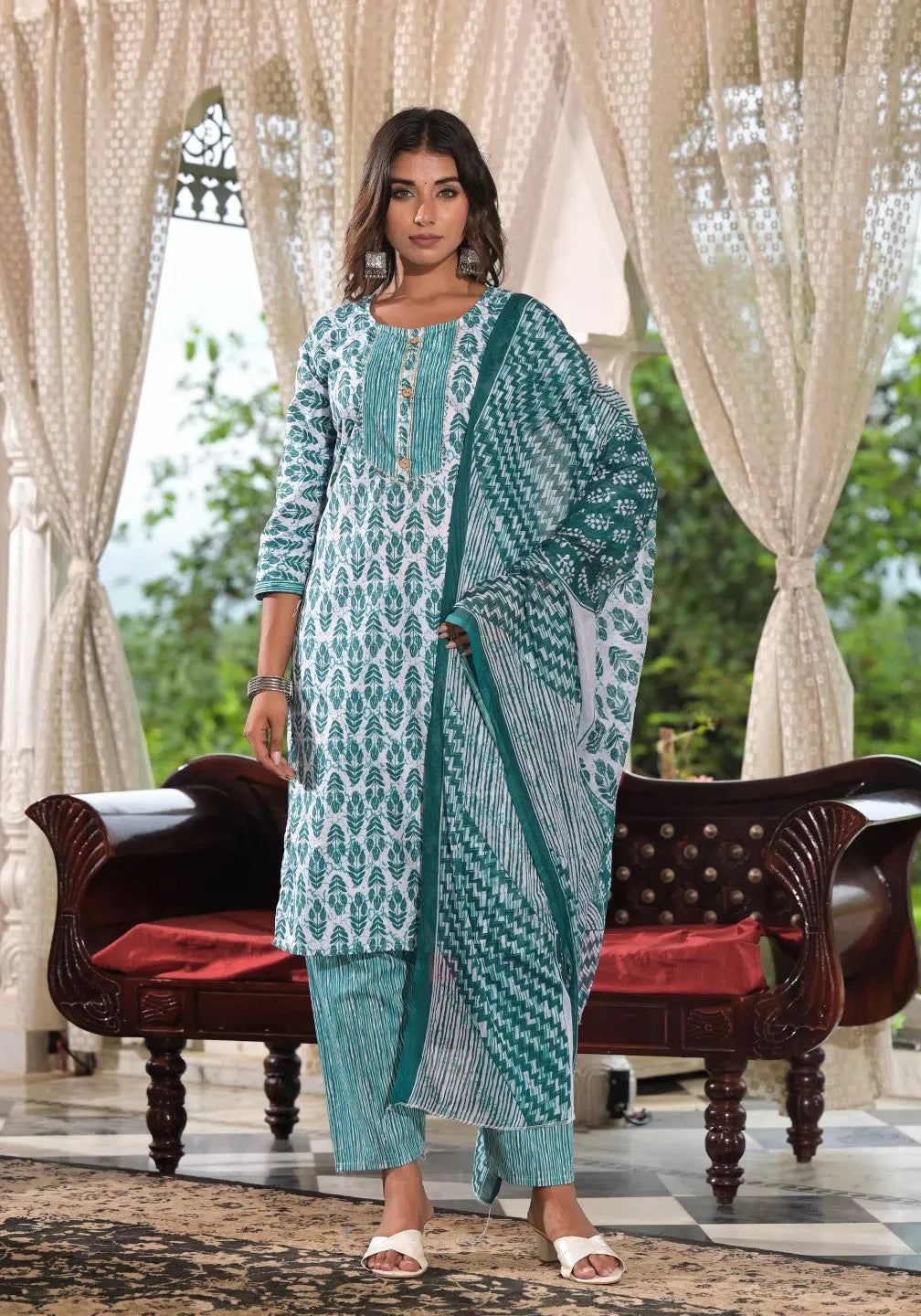 Sea Green Cotton Kurta Set with Dupatta: Women's Kurta Sets