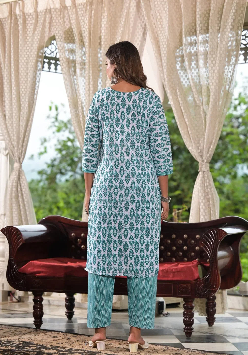Sea Green Cotton Kurta Set with Dupatta: Women's Kurta Sets