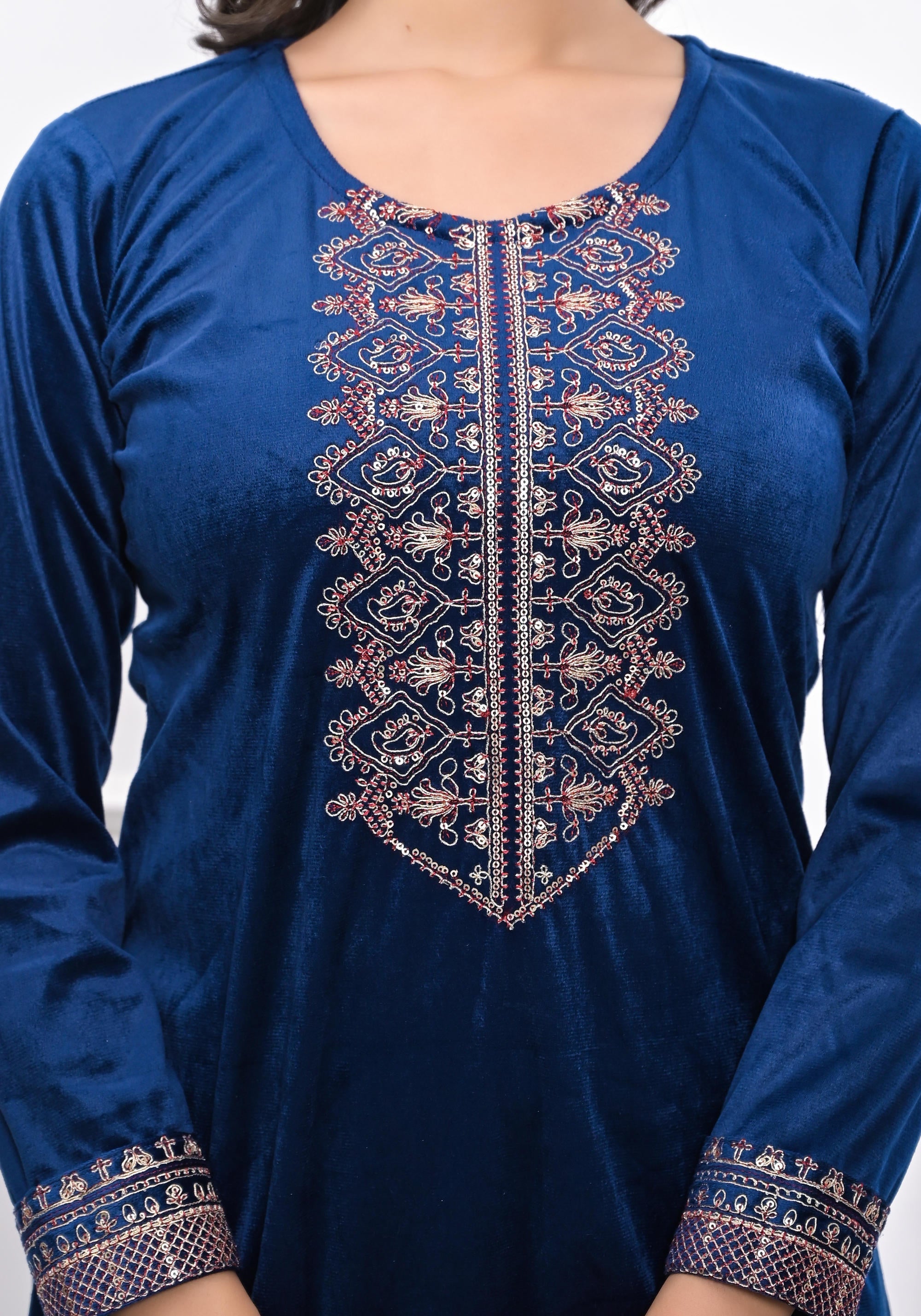 Velvet Blue Kurta & Pant Set with Thread Work & Sequins | DesiQlo