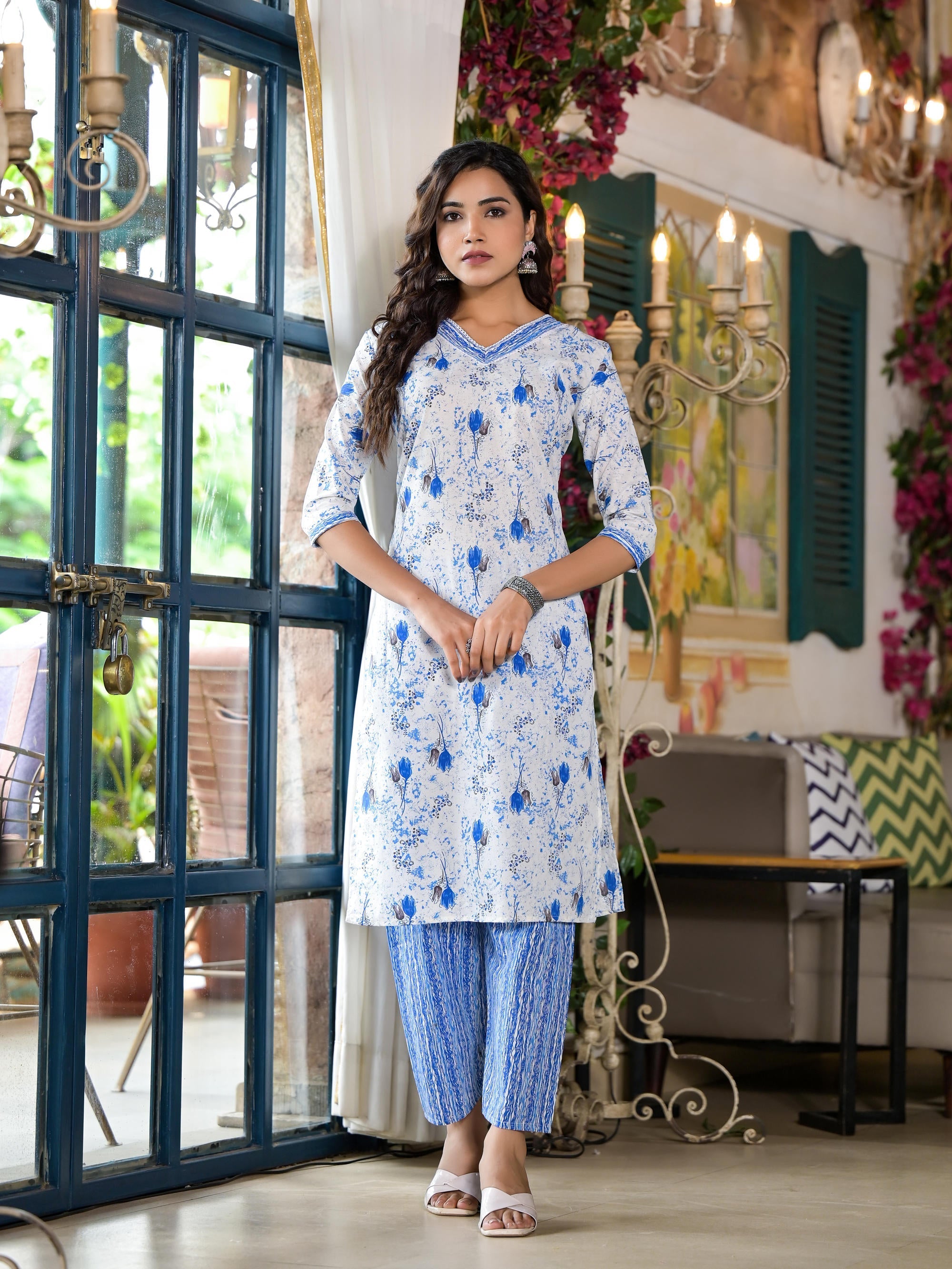 Blue Floral Printed Cotton Kurta & Pant Set With Lace | DesiQlo