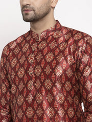 Men Maroon Printed Kurta with Pyjamas ( JOKP 624 Maroon )-JOKP-624