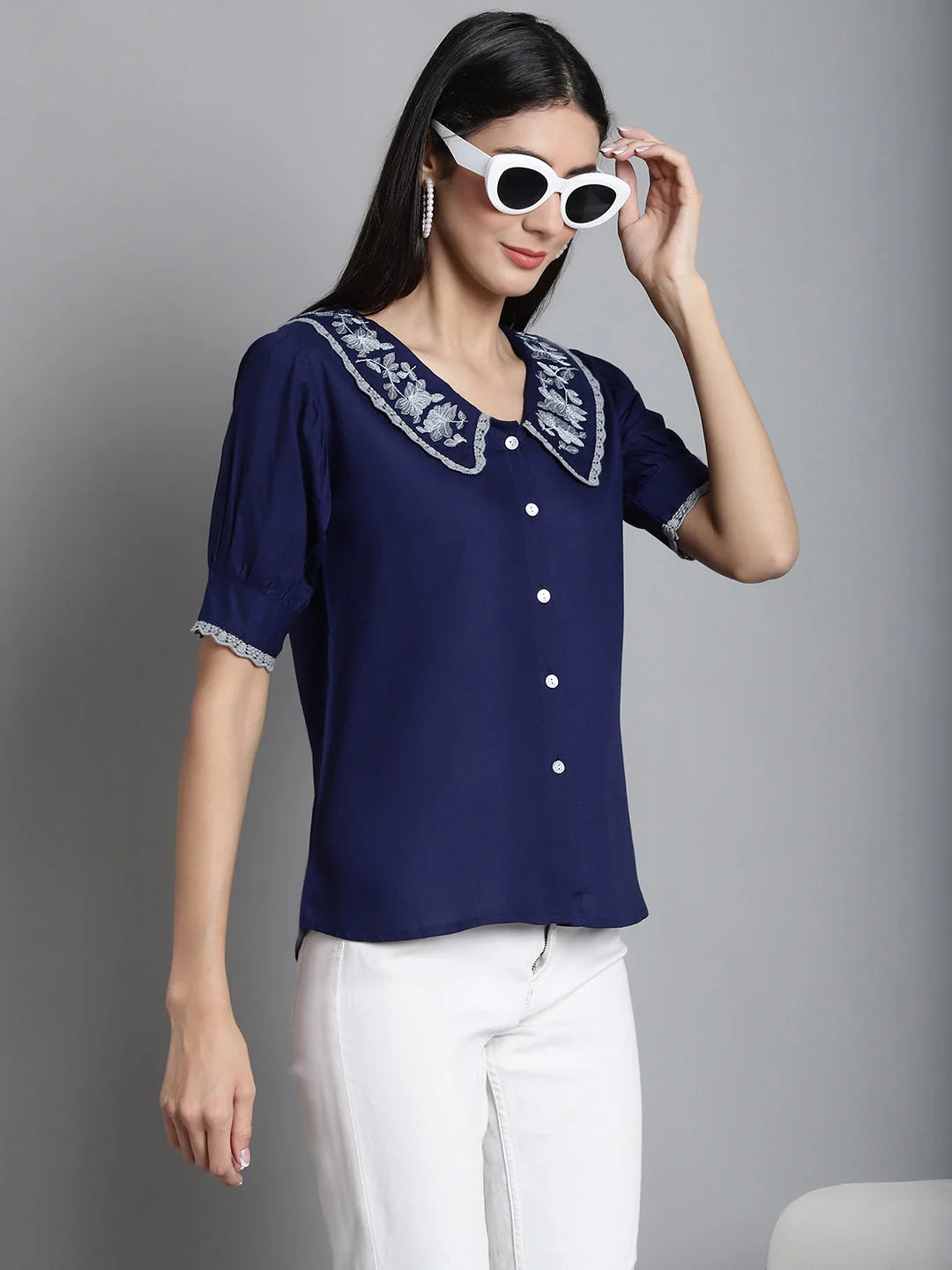 Embroidered Peter Pan Collar Top-JNT 2018