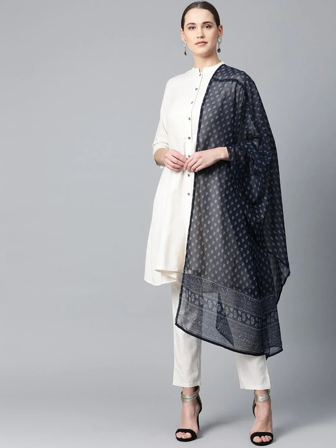 Off-White Kurta Set with Dupatta | Women's Indian Kurta Sets