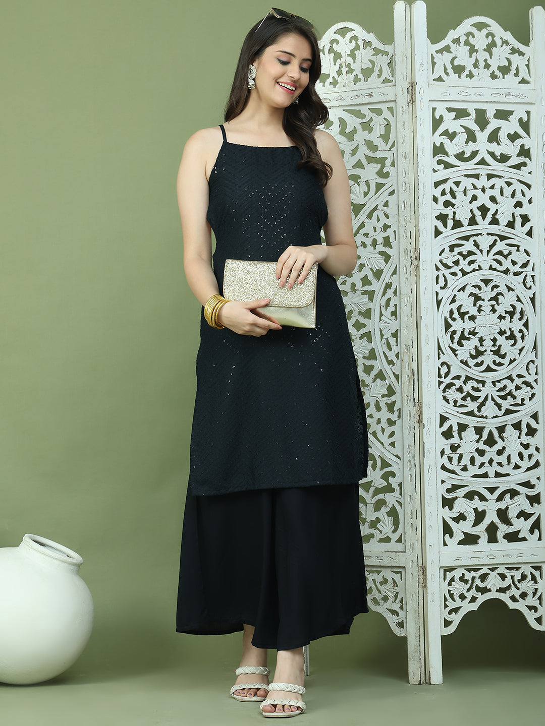 DesiQlo Women kurta sets - Black
