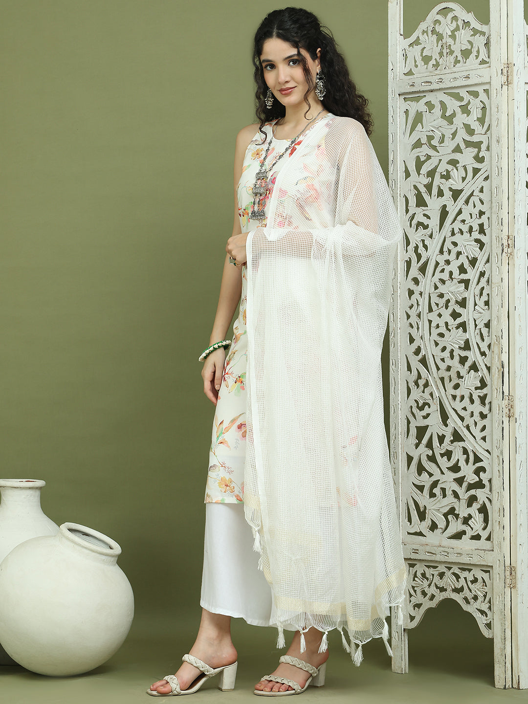 DesiQlo Women kurta sets - White - JOKPL_2137W_D31W_1580_White_S