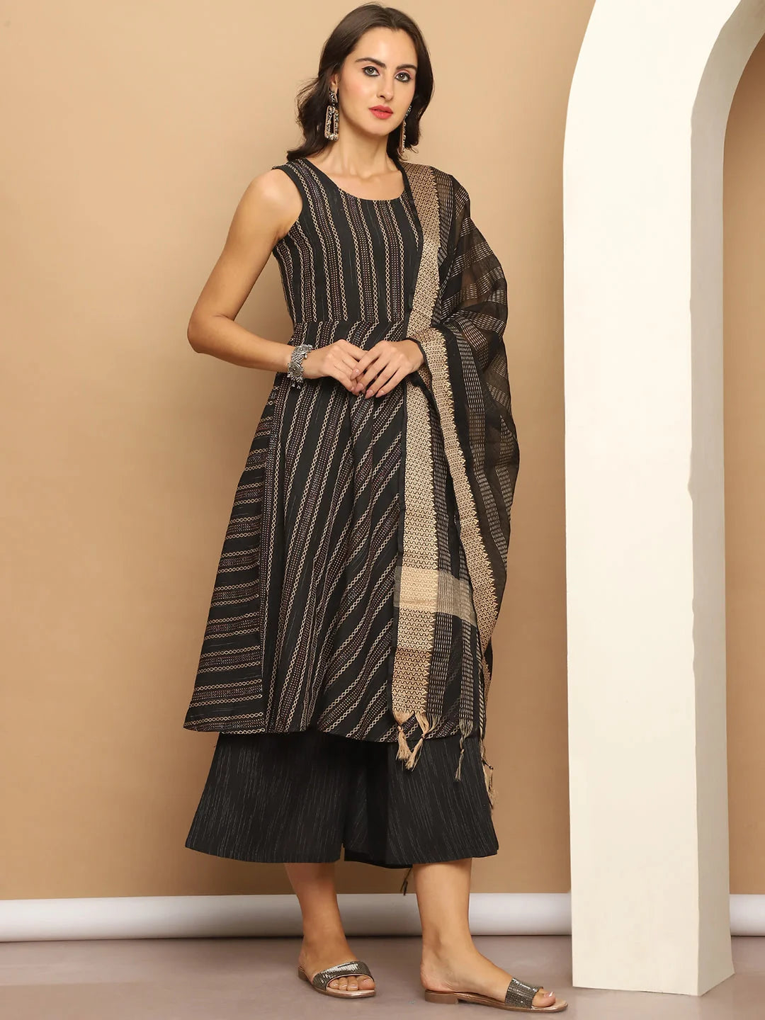 Woven Black Anarkali Kurta Set - Sleeveless Indian Kurta for W...