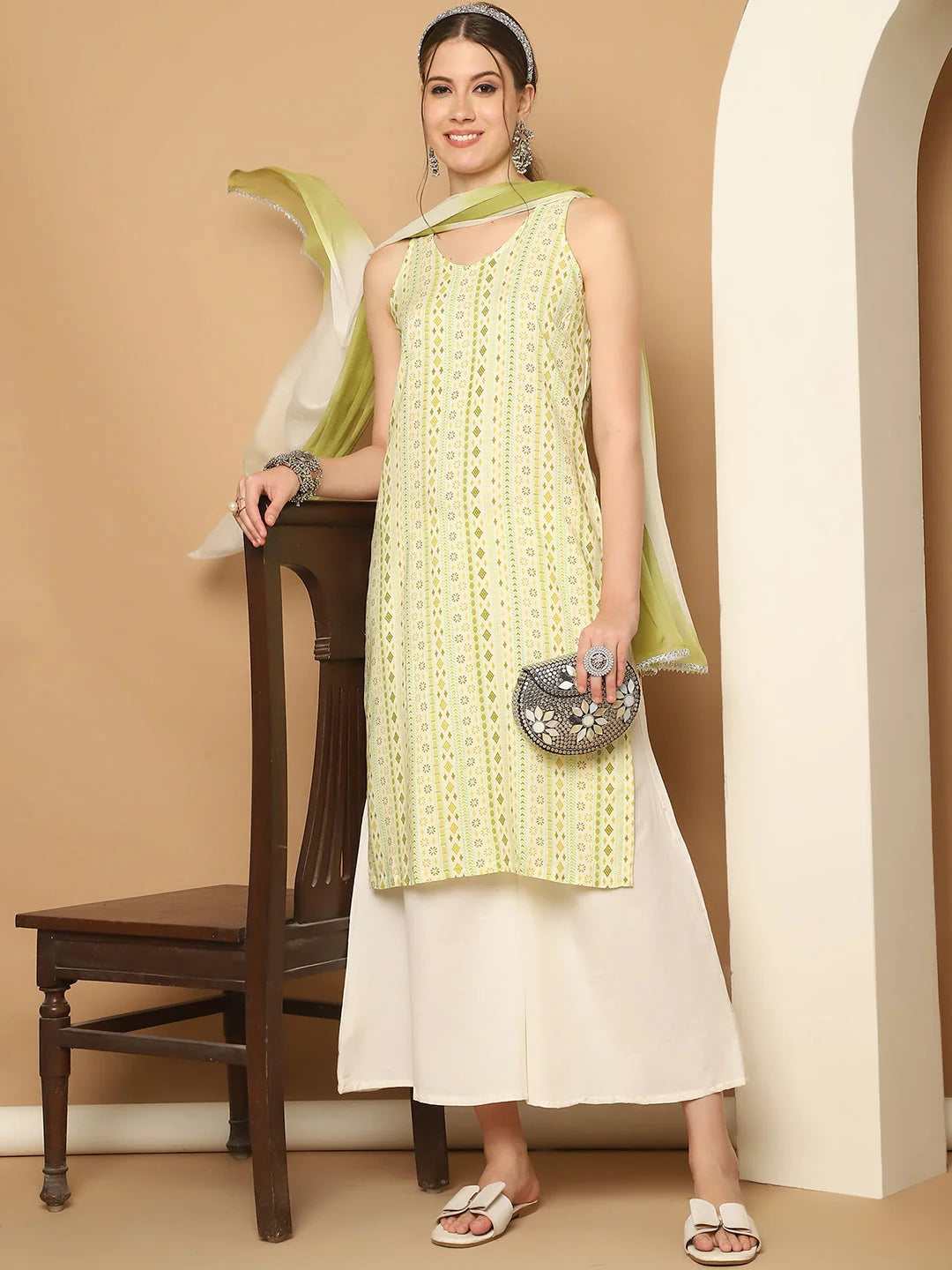 DesiQlo Green Rayon Kurta with Palazzos & Dupatta Set